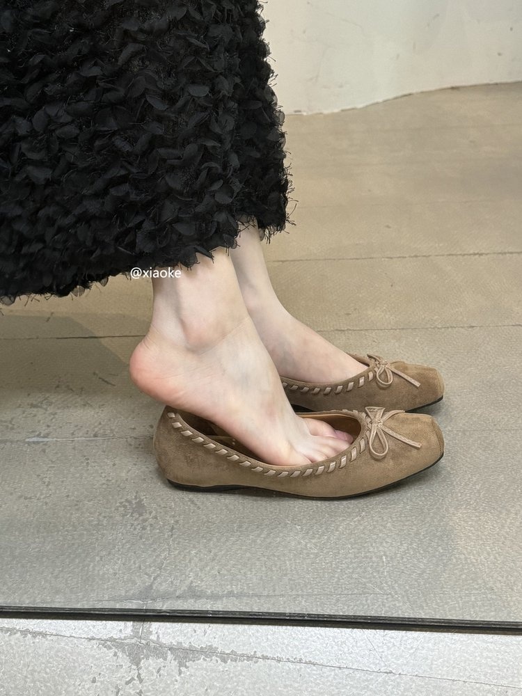 2026 New Spring & Autumn Women's Mary Jane Shoes, Retro Hidden Heel Flats, Niche Shallow Mouth Slip-on Granny Shoes - Image 4