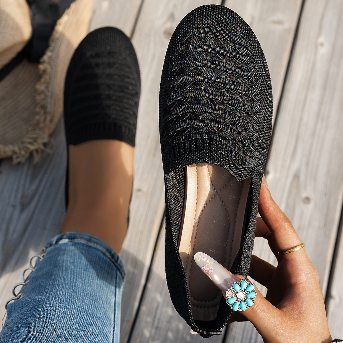 Plus-size Breathable Low-cut Knit Shoes For Women - Image 4
